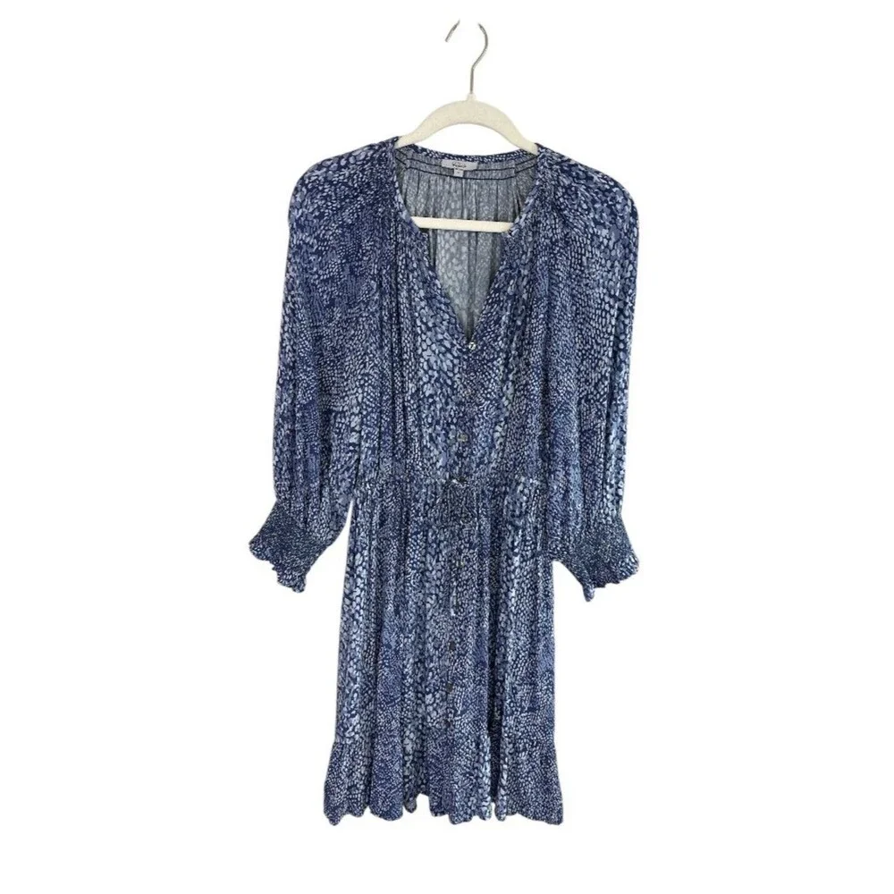 Rails shirred neckline